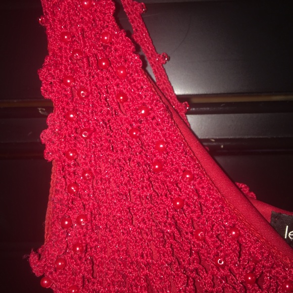 Red crochet and beaded tank. - Picture 4 of 7